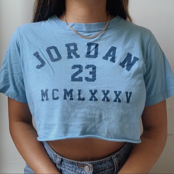 Tops - cropped jordan blue tee ✧